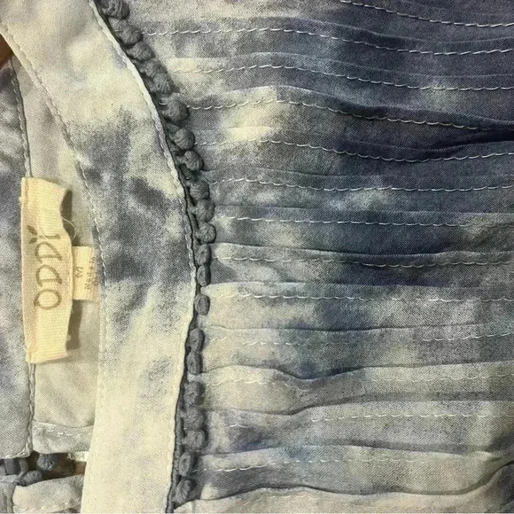 ODDY Boho Blue White Blouse Swing Top Boho Flowy Style Like New Size M Medium - Picture 8 of 10